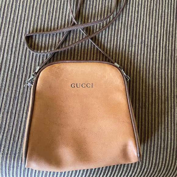 VINTAGE GUCCI LEATHER CROSSBODY BAG - Picture 1 of 5